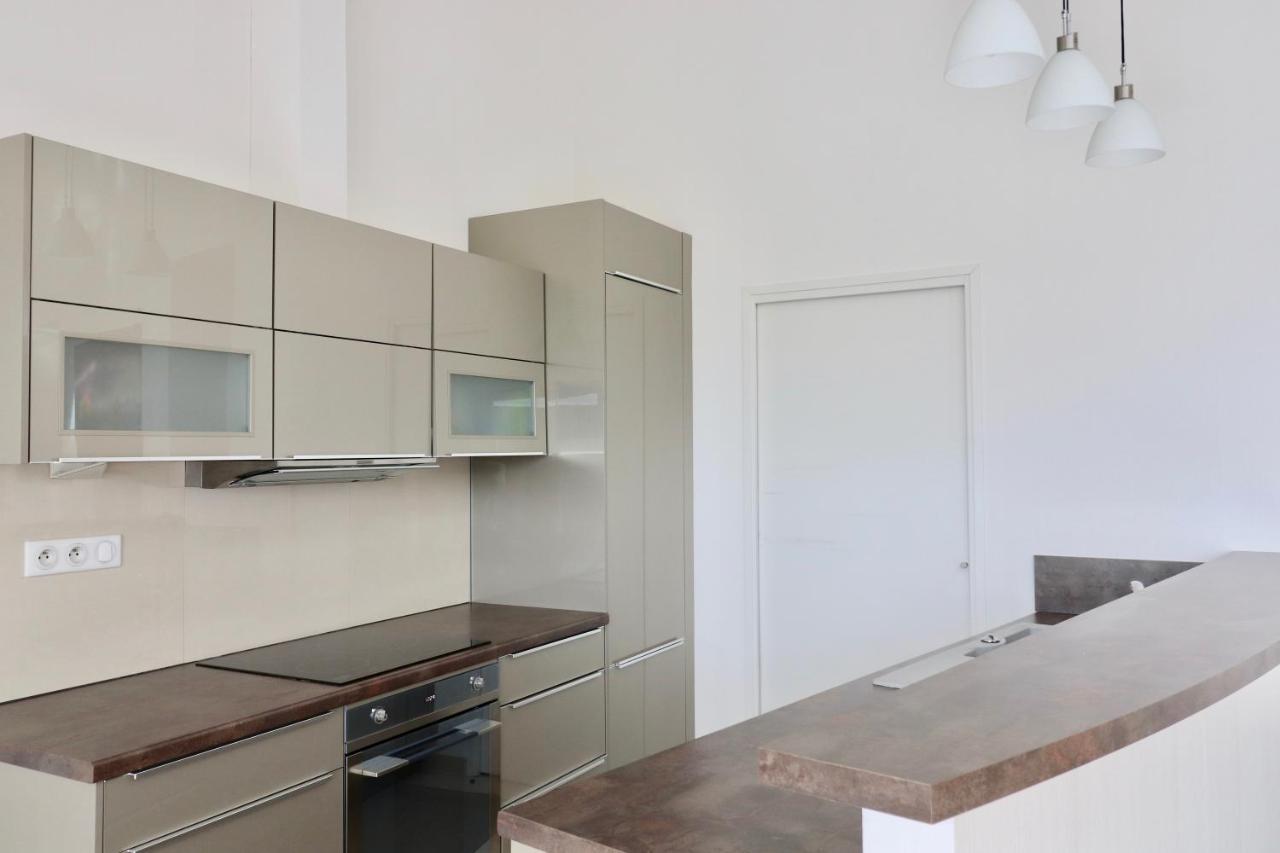 T4 Vue Unique Apartment *